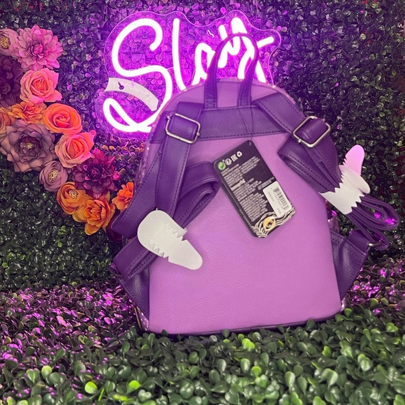 NWT Hocus Pocus Loungefly Backpack - Picture 3 of 5